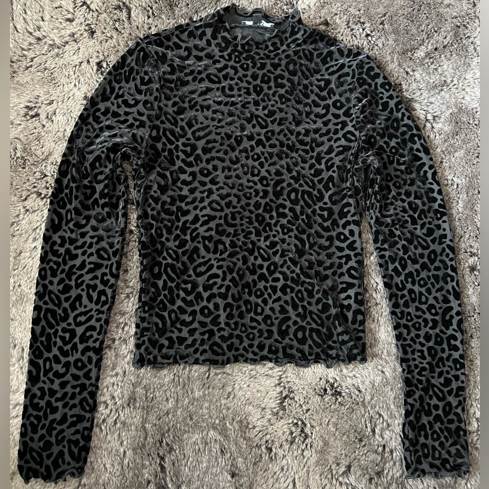 Iris Black Cheetah Sheer Long Sleeve Size S